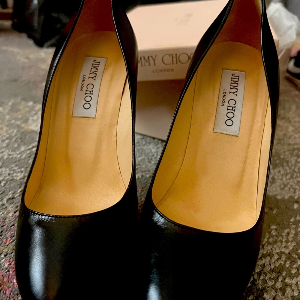 Black Leather Pumps